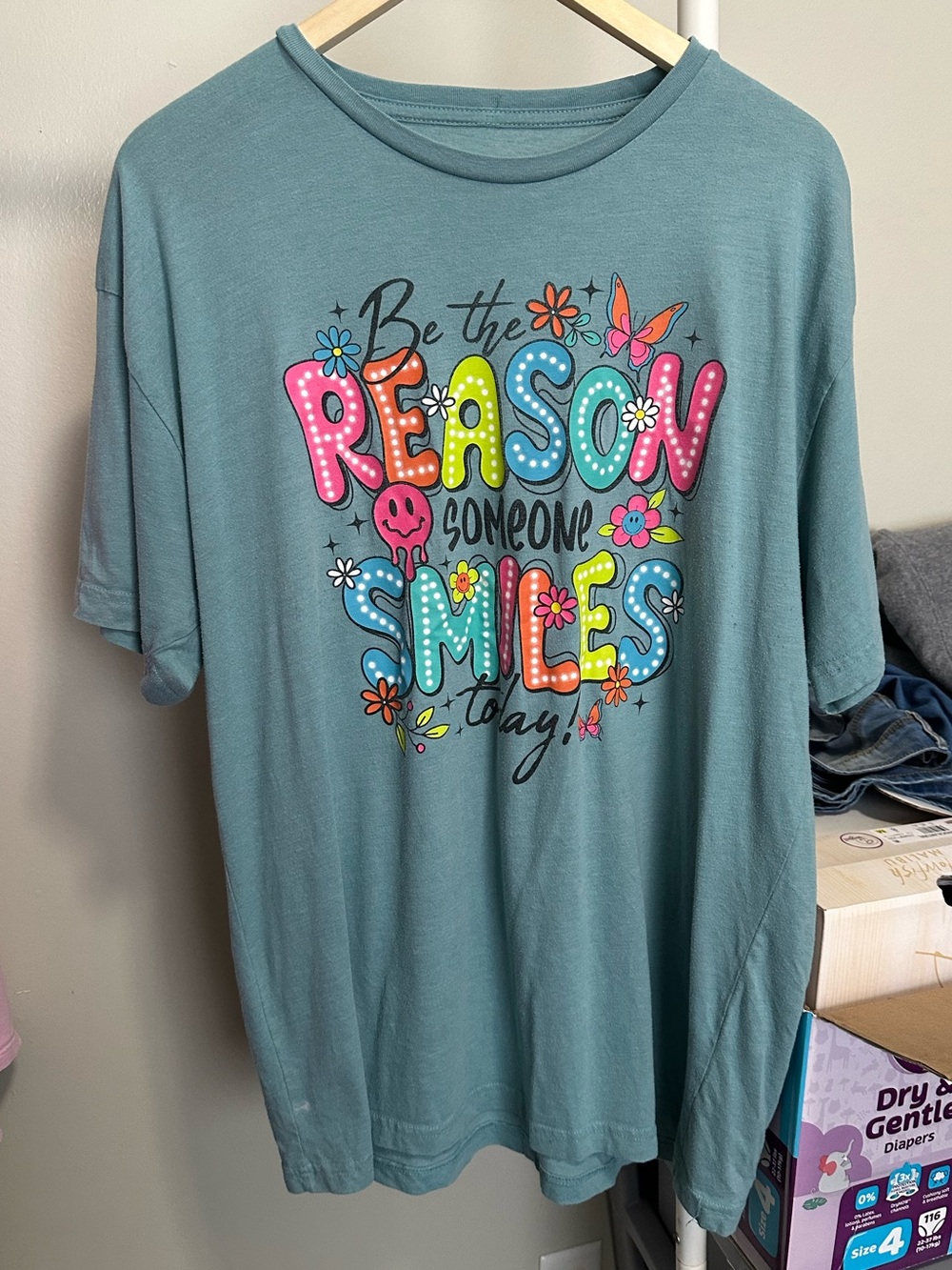 Be the reason someone smiles today colorful graphic Shortsleeve tee size XL
